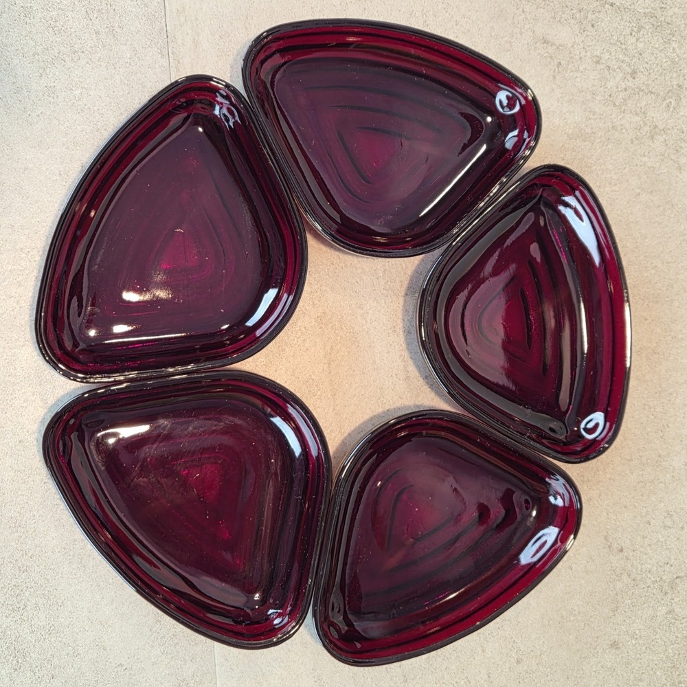 Anchor Hocking Set 5 Royal Ruby Red Triangle Manhattan Tray Inserts